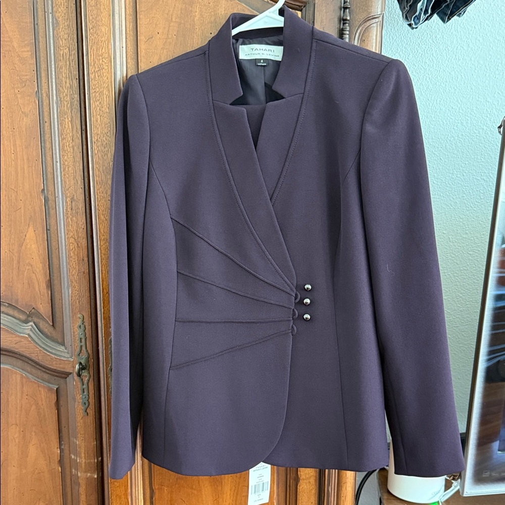 T Tahari Deep Purple Blazer